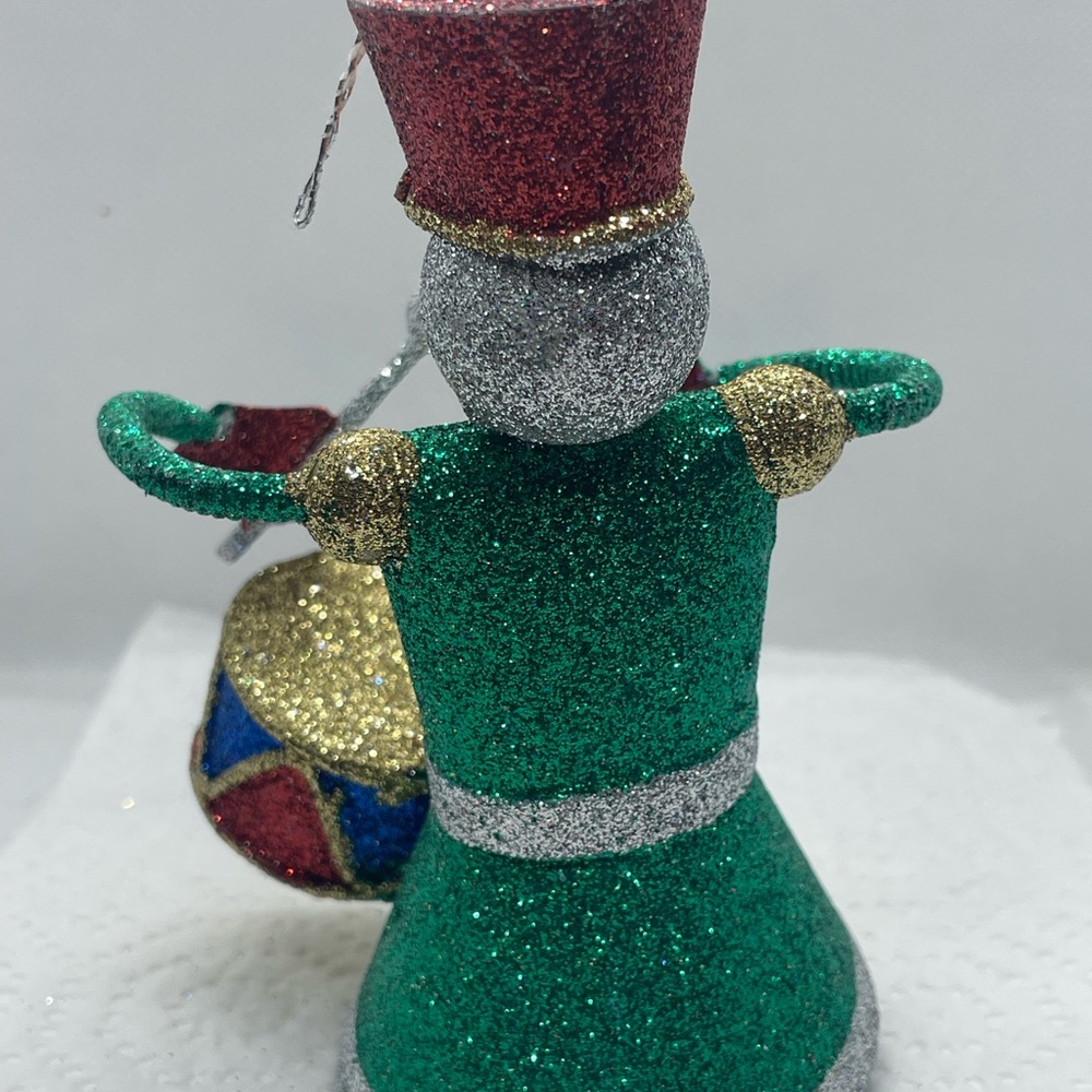 Pier 1 Metal Toy Soldier Figure Playing Drum Christmas Ornament Glitter 7.5” HTF - Picture 2 of 3
